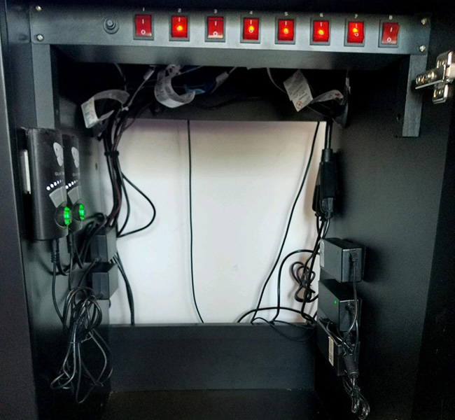 Aquarium cabinet power strip with neat cabling 