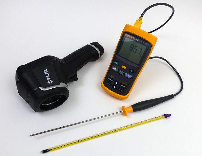 Thermal imaging camera, thermometer and probe test equipment for aquarium heater accuracy