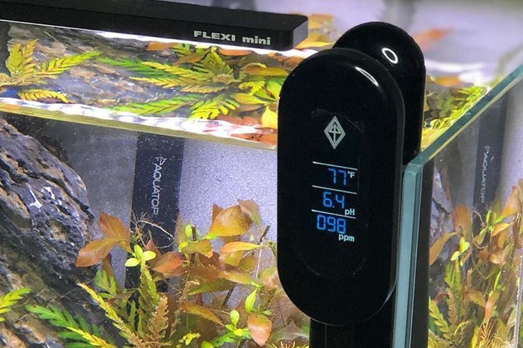 Aquarium pH monitor